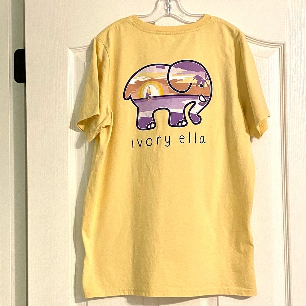Ivory Ella Yellow Elephant Tee Purple Sunset Sailboat M EUC